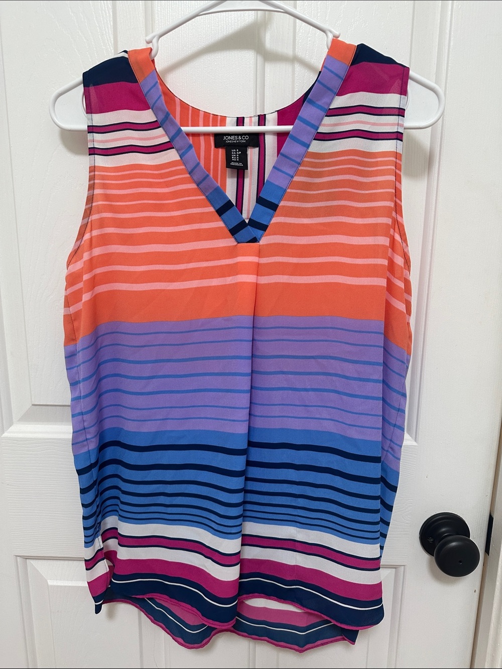 0194 Jones‎ & Co Striped V-Neck Tank Top in Coral & Lavender small